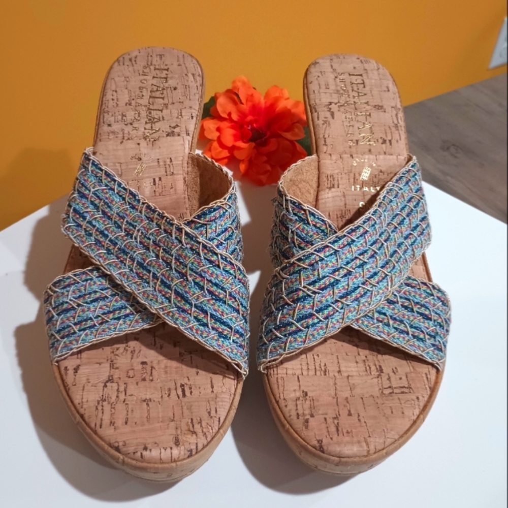 Italian Shoemaker Ferrini Blue Multicolor Wedge Sandals Size 9M